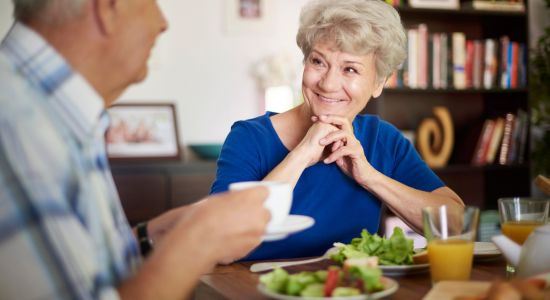 Nutrição Adequada para Idosos: Um Guia para Uma Vida Mais Saudável