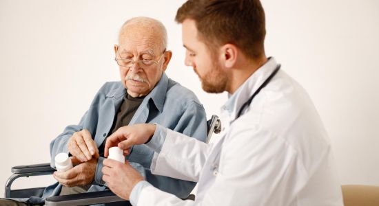 Doenças Geriátricas: Principais Condições Médicas e Doenças Relacionadas à Idade